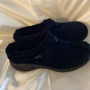 Merrill comfy lined mules